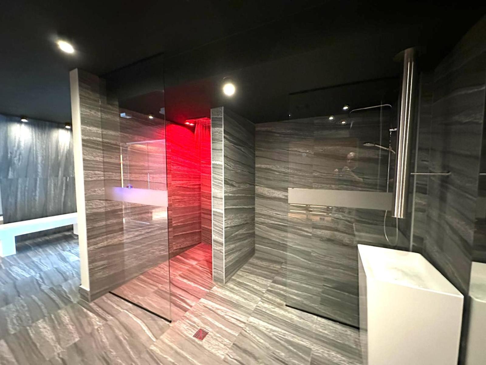Apartament Superior Blue Przy Plazy- Free Pool, Saunas, Jacuzzi, Fitness, Salzgrotte Kolobrzeg Exterior photo